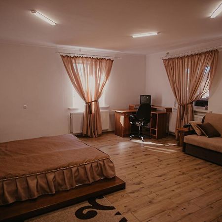 Лісова Пісня Апартаменти Husyatyn Luaran gambar