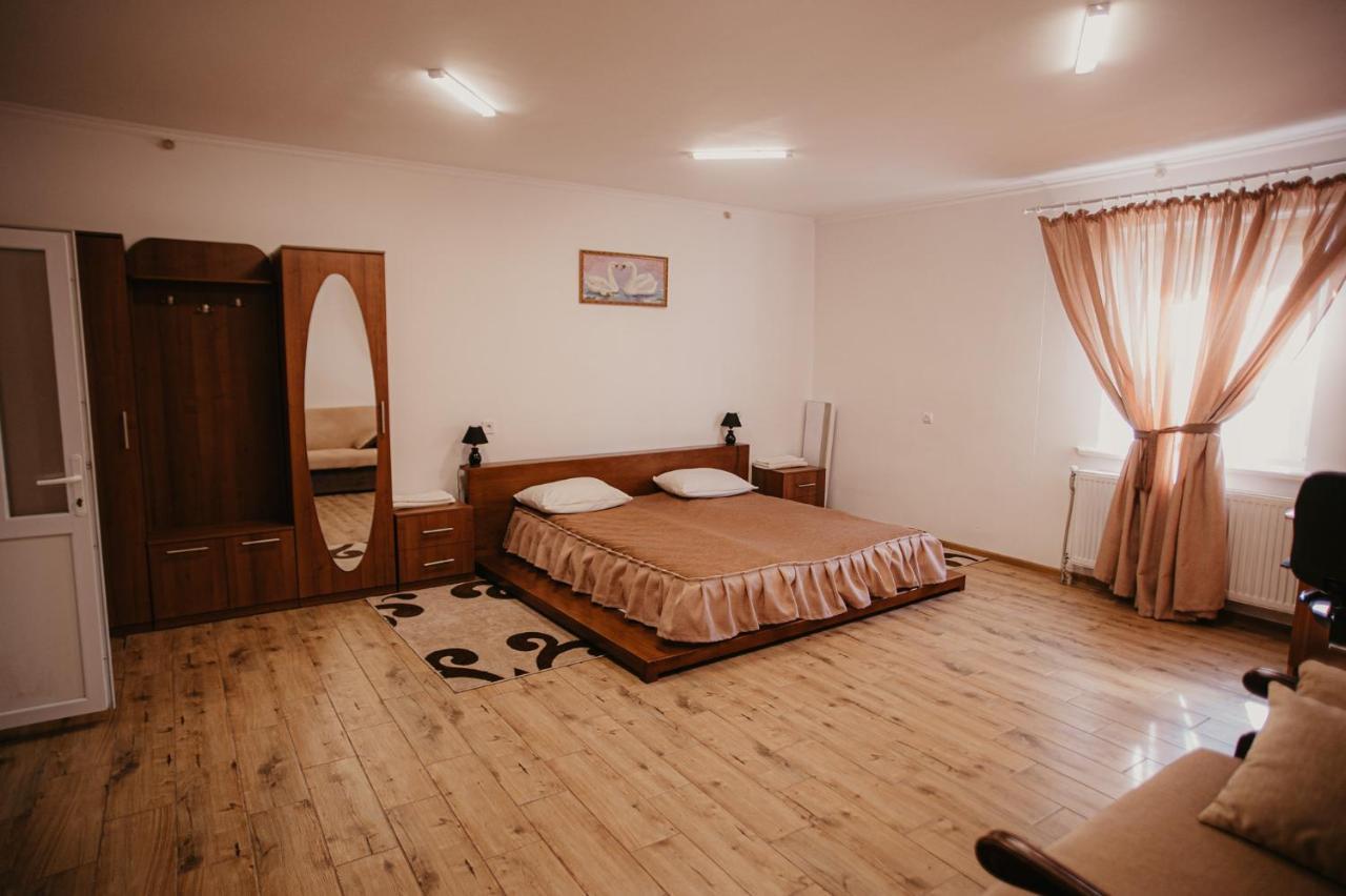 Лісова Пісня Апартаменти Husyatyn Luaran gambar